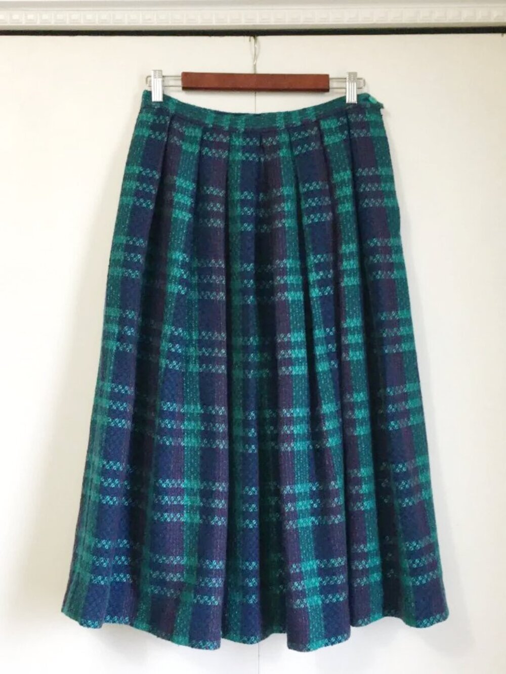 Vintage Plaid Wool Blend Maxi Skirt Pleated Folksy Green Red Blue